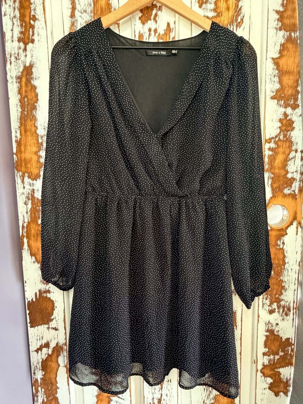 Doe & Rae V-Neck Long Sleeve Mini Dress Black & White Polka Dot Size M Chiffon